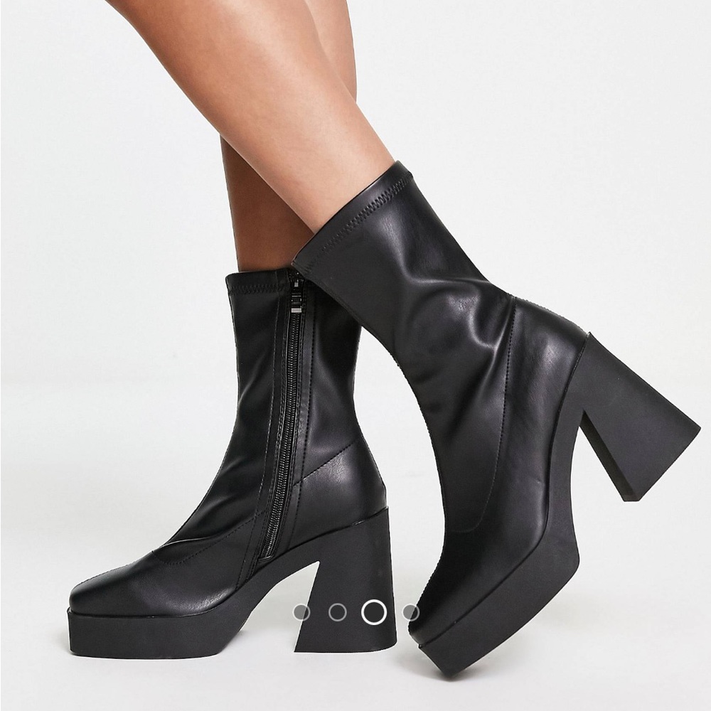 Public Desire Boot